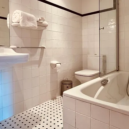 Prioral Countryside Vila *