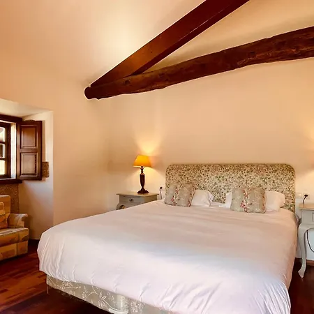 Prioral Countryside Vila *